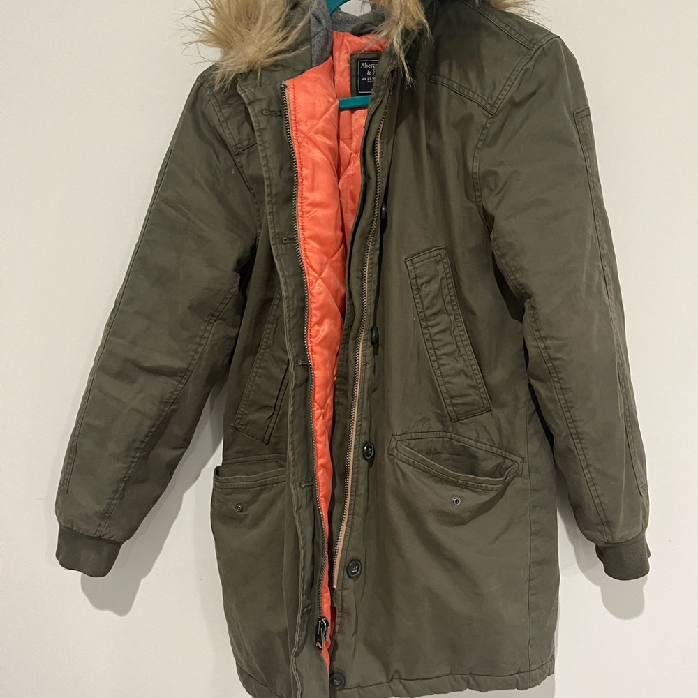 fairly new abercrombie coat